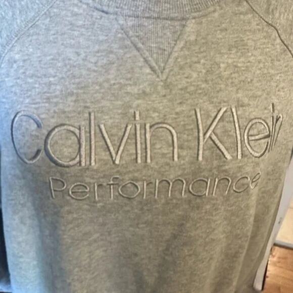 Calvin Klein Performance Grey Sweatshirt – Activewear Comfort, Size M - Picture 3 of 6